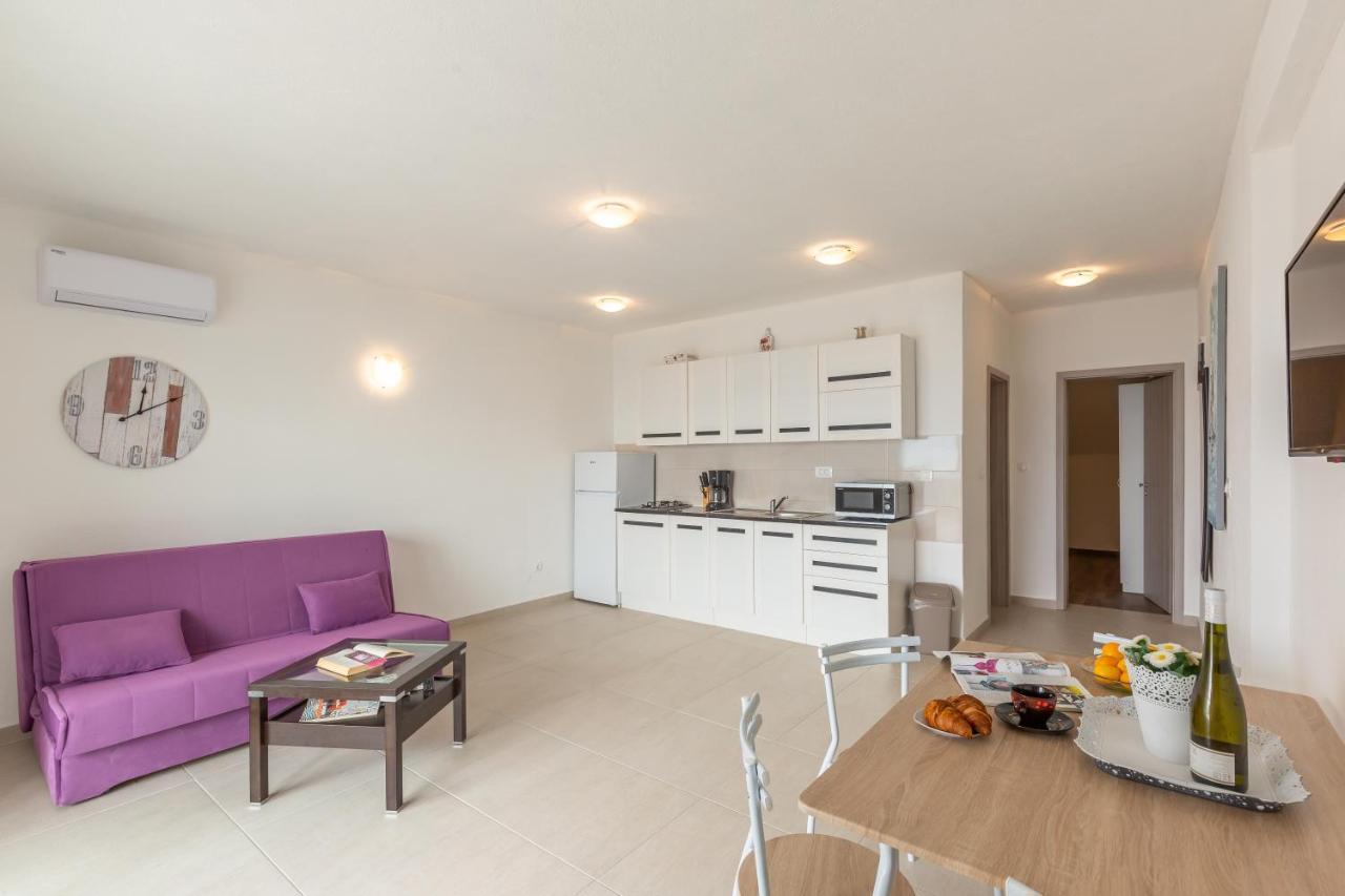 Apartments Eol เบรลา ภายนอก รูปภาพ