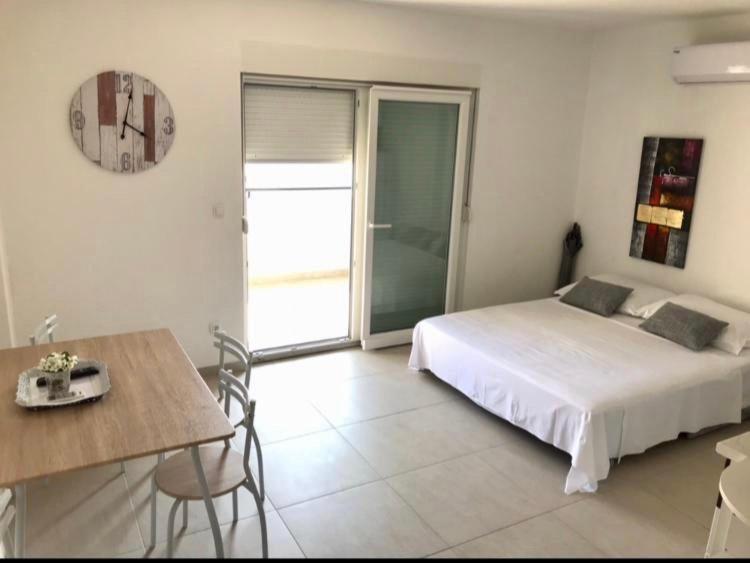 Apartments Eol เบรลา ภายนอก รูปภาพ